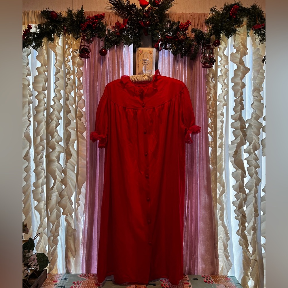 Jer-Marai vintage nightgown